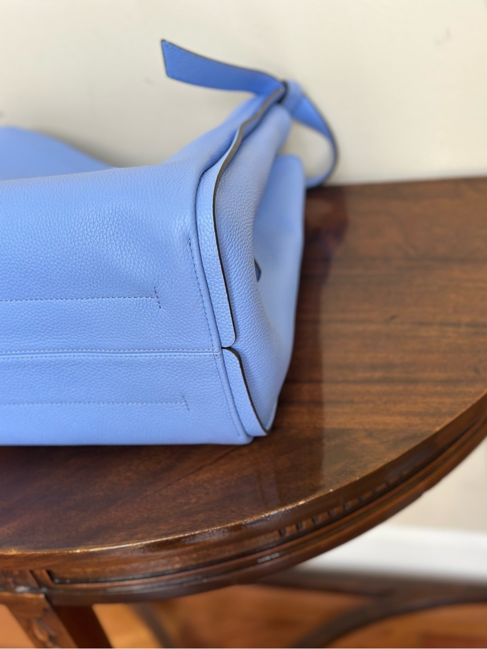 Kate Spade Knott Large Shoulder Bag - Periwinkle Blue - Like New! See Video! - Picture 8 of 12